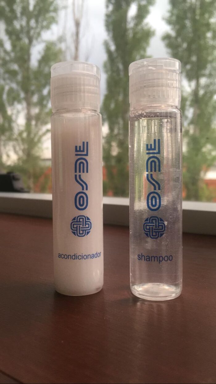 Shampoo, Acondicionador, Shampoo Duo Frasco 30cc Cilindrico c/logo personalizado - Image 3
